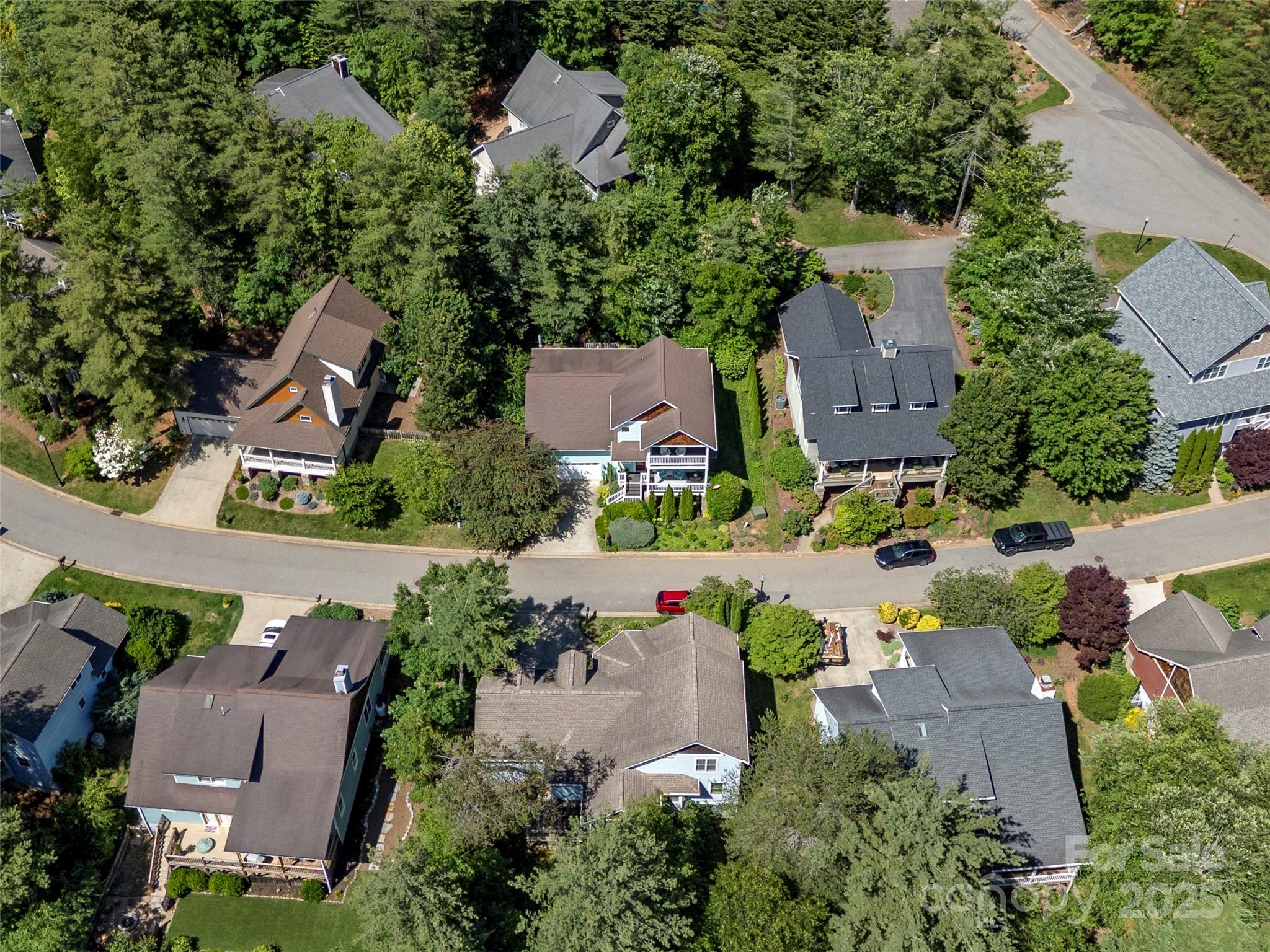 7 Oakhaven Terrace Asheville NC 28803