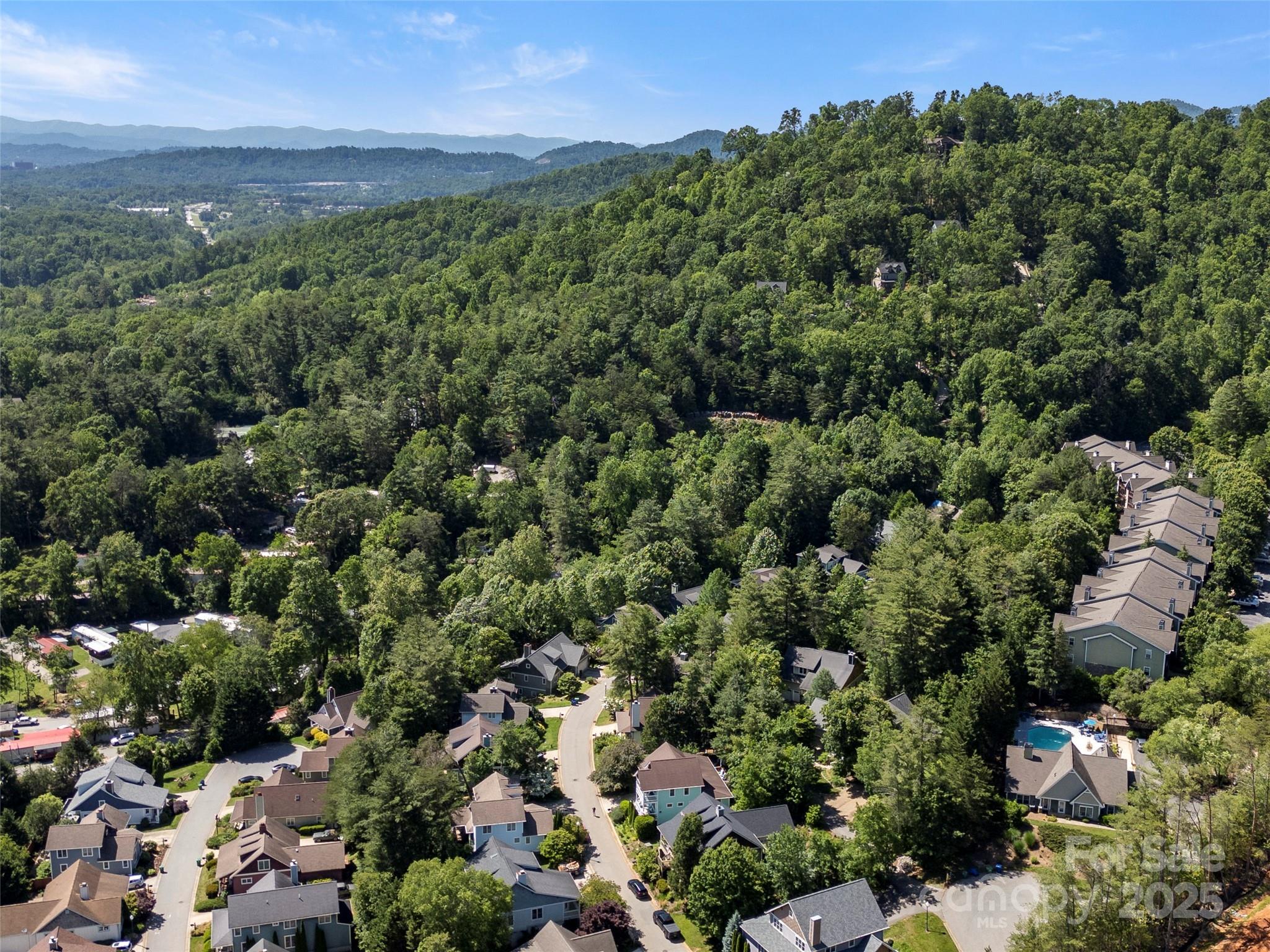 7 Oakhaven Terrace Asheville NC 28803