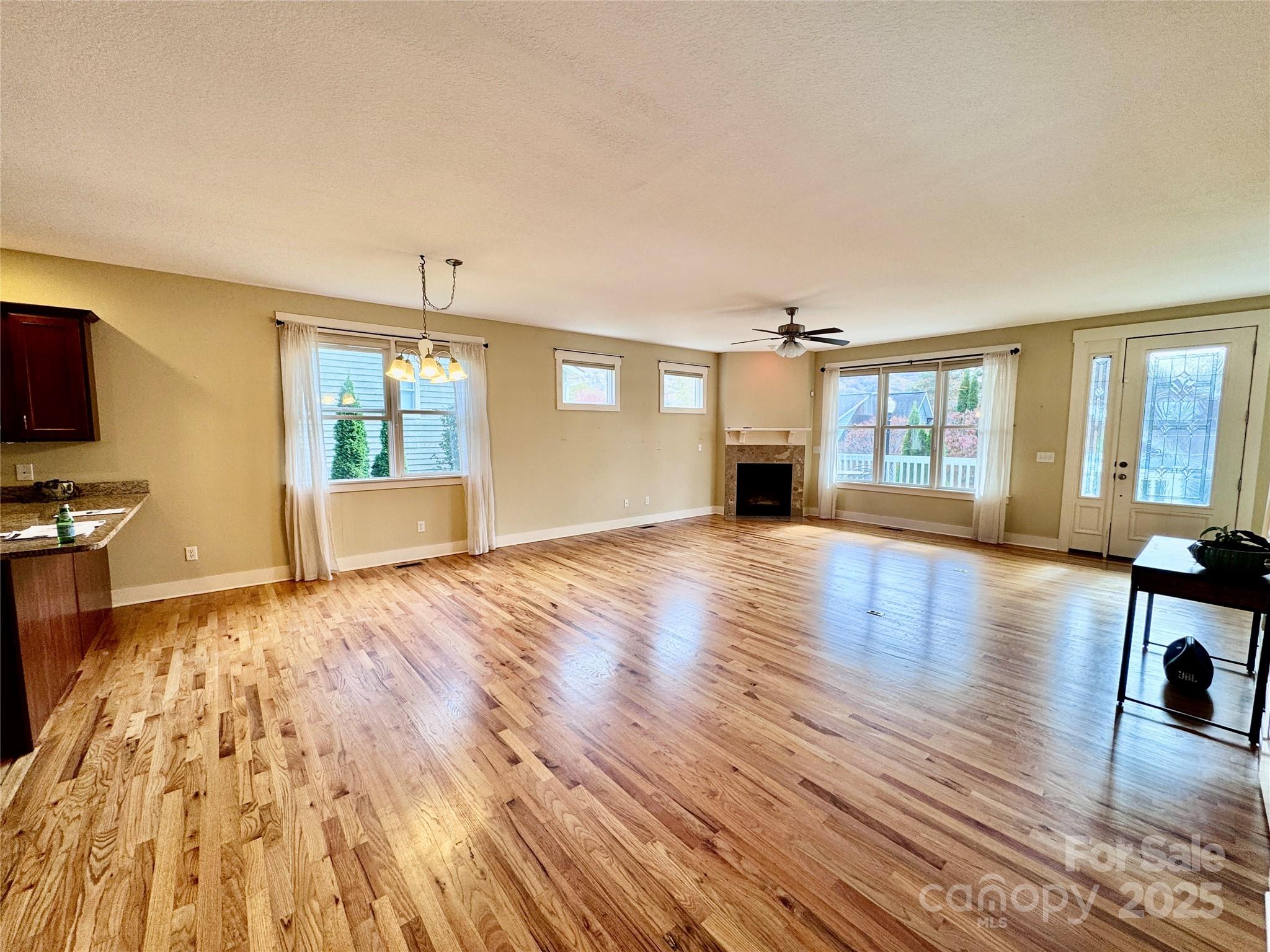 7 Oakhaven Terrace Asheville NC 28803