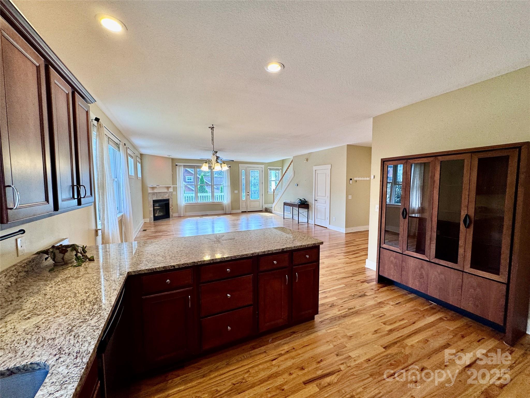 7 Oakhaven Terrace Asheville NC 28803