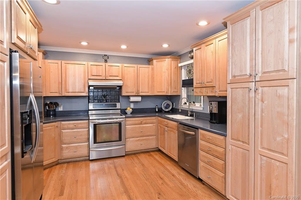 723 Romany Road Charlotte NC 28203