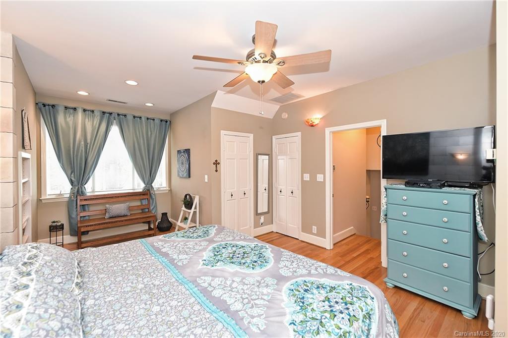 723 Romany Road Charlotte NC 28203