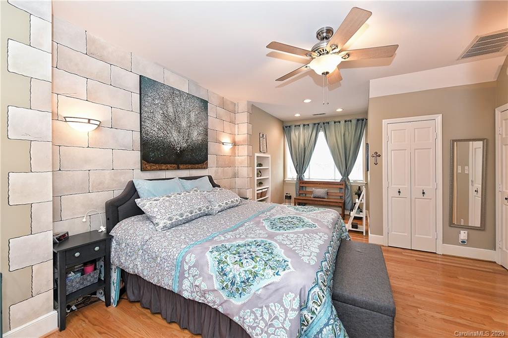 723 Romany Road Charlotte NC 28203