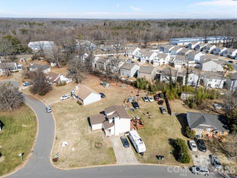 5400 Barnview Court Charlotte NC 28269