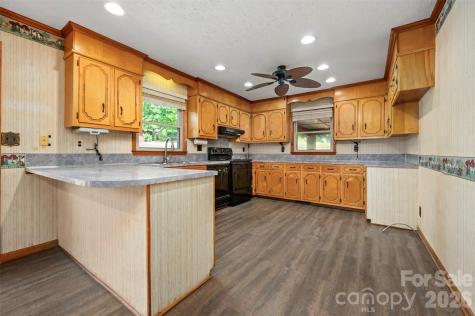 184 Clelo Drive Casar NC 28020