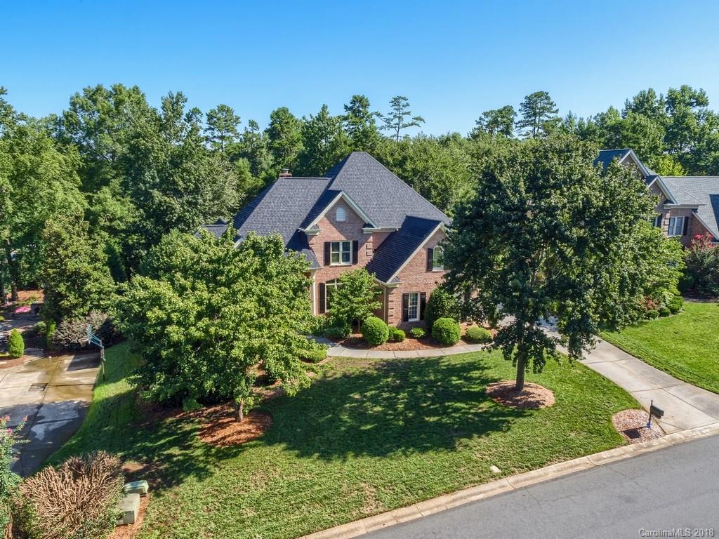 8734 Oakthorpe Drive Charlotte NC 28277