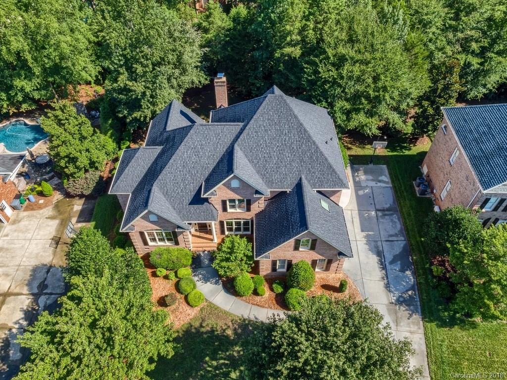 8734 Oakthorpe Drive Charlotte NC 28277