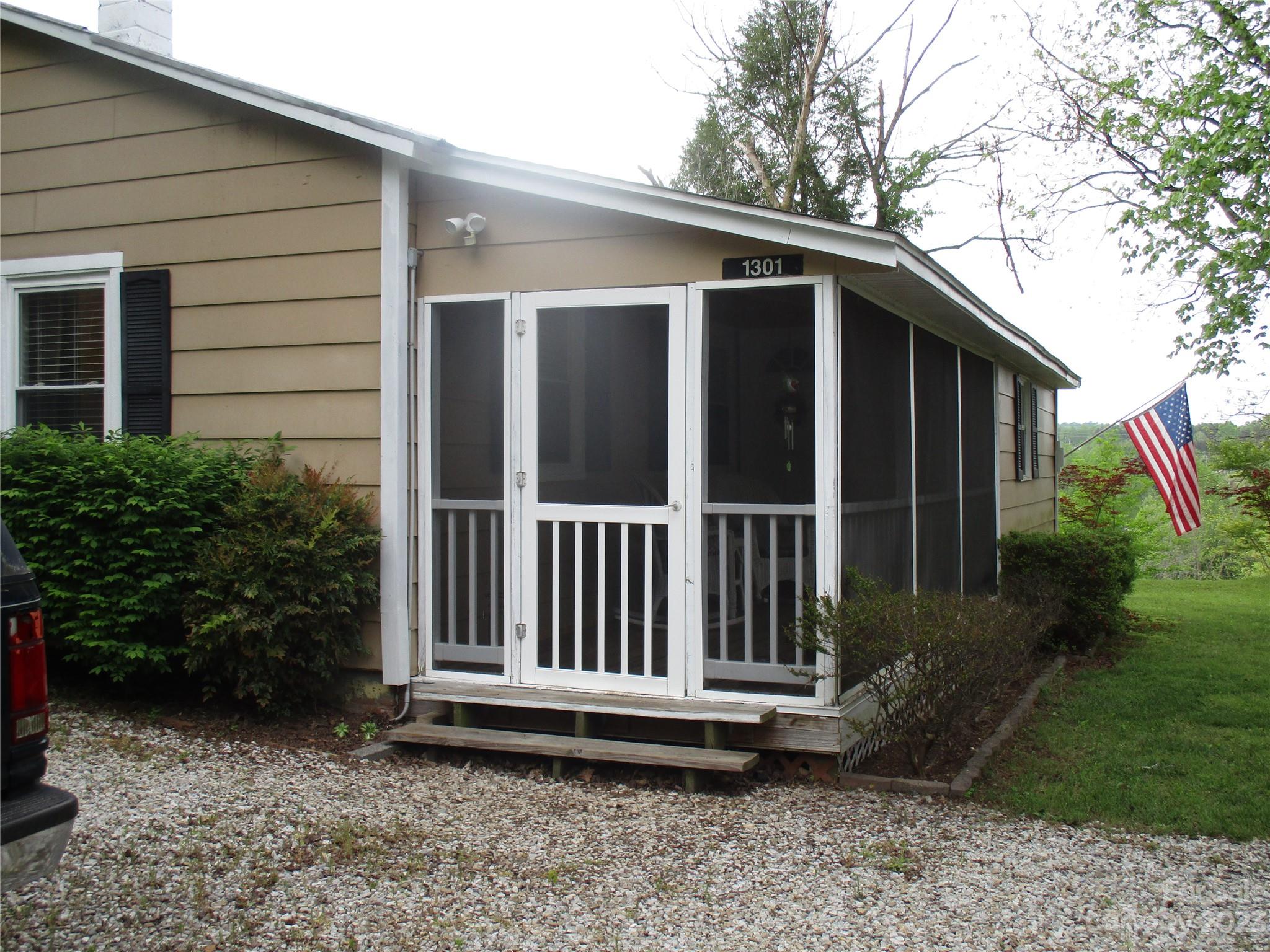1301 Drucilla Church Road Nebo NC 28761