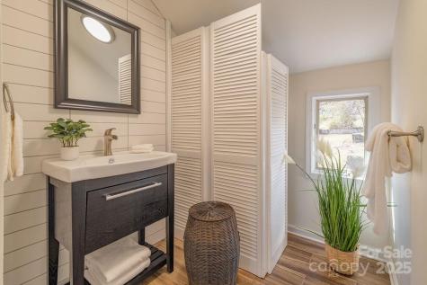 358 Cumberland Avenue Asheville NC 28801