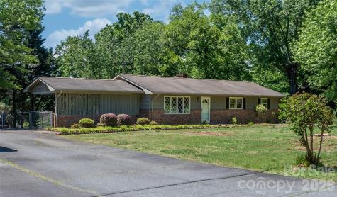 1328 Amherst Road Morganton NC 28655