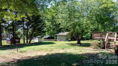 1328 Amherst Road Morganton NC 28655