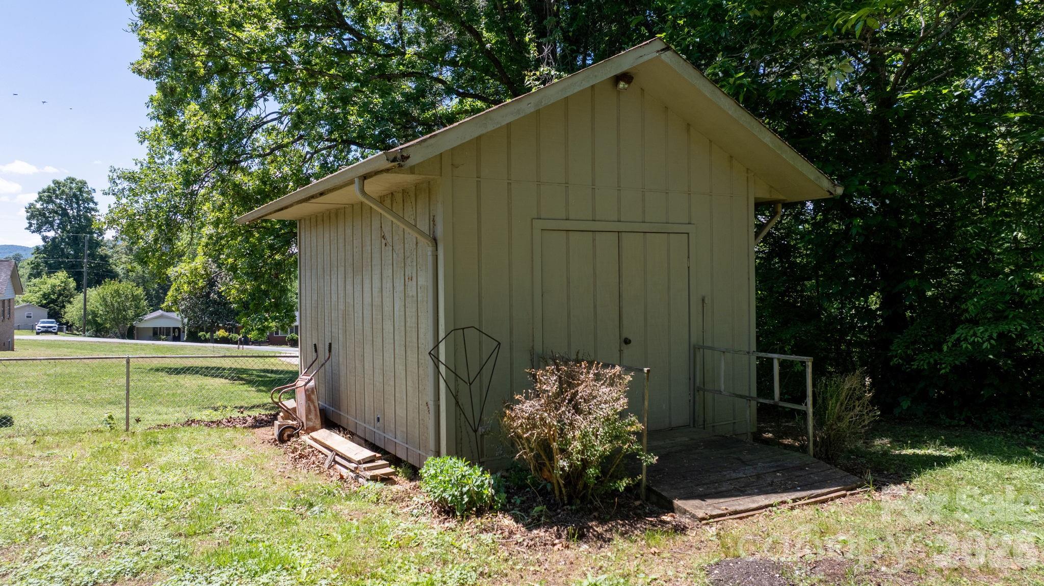 1328 Amherst Road Morganton NC 28655