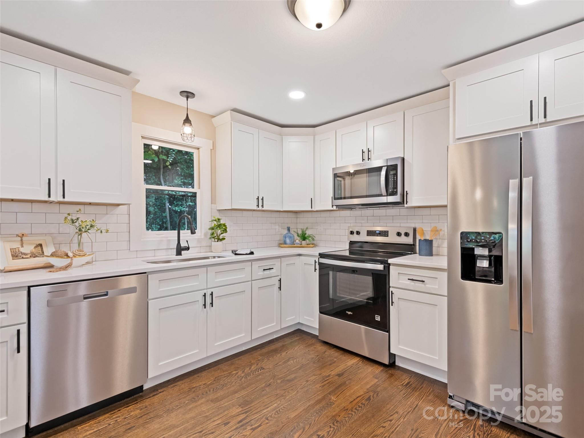 106 Arnold Heights Waynesville NC 28786