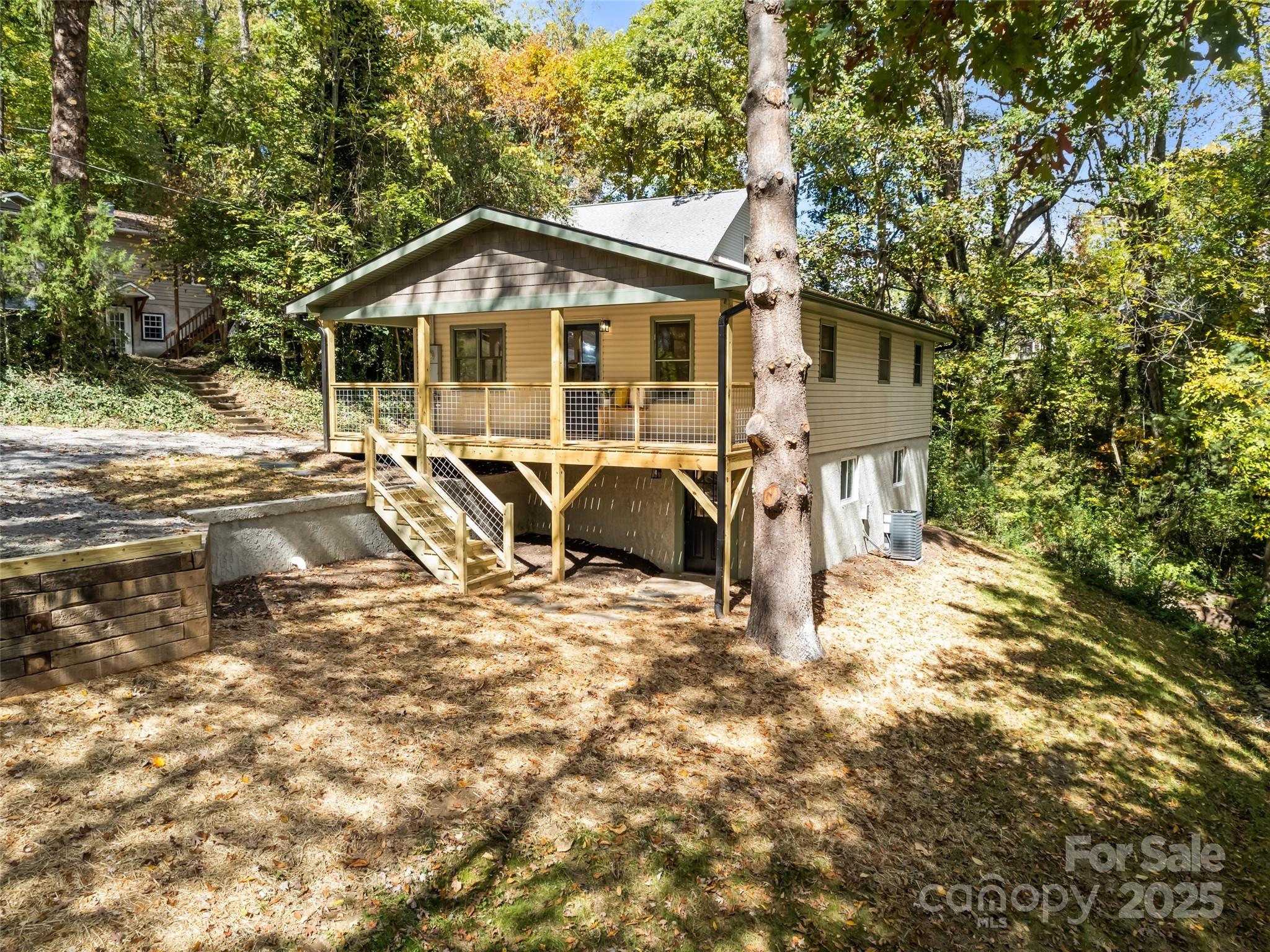 106 Arnold Heights Waynesville NC 28786