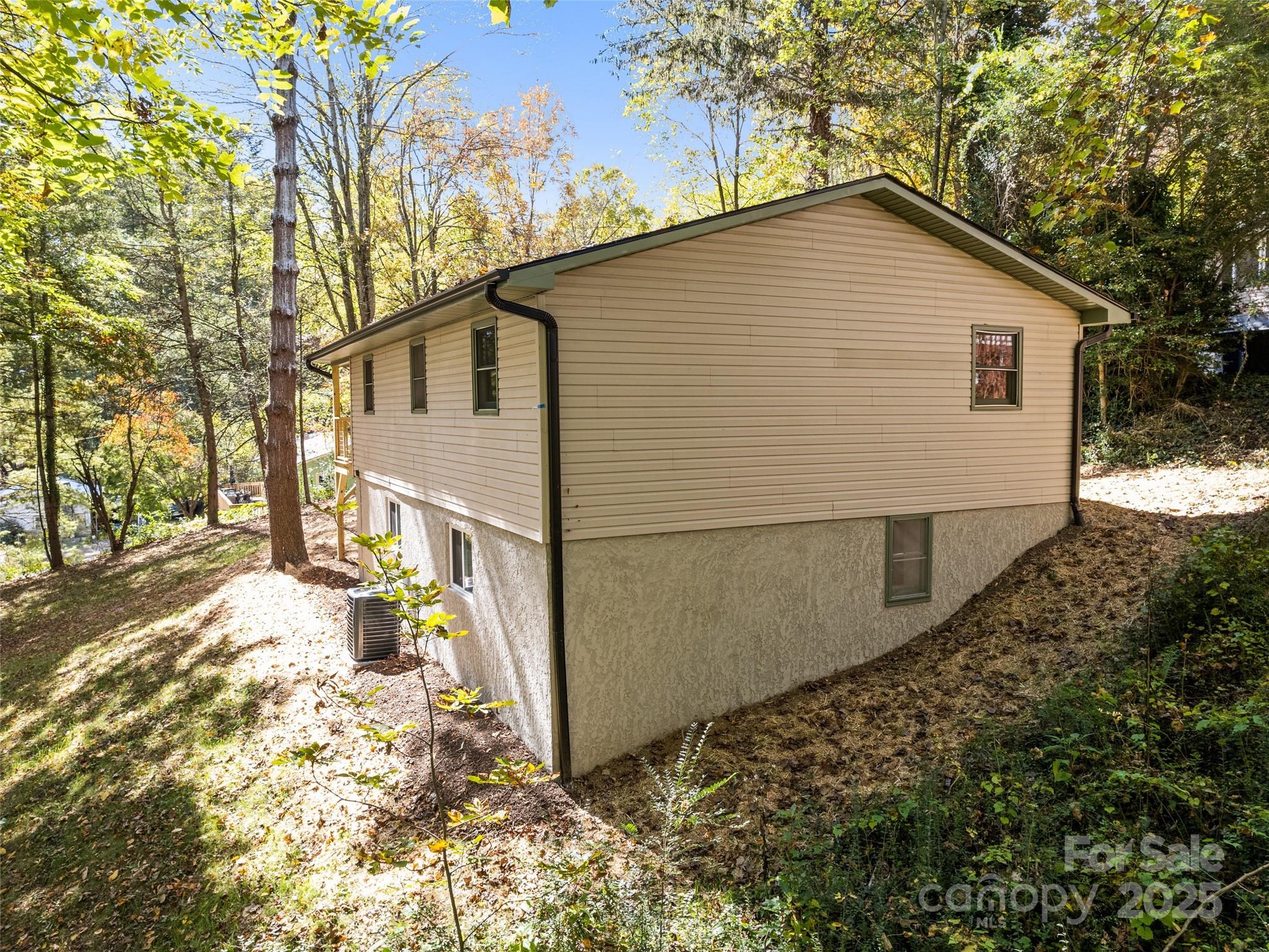 106 Arnold Heights Waynesville NC 28786