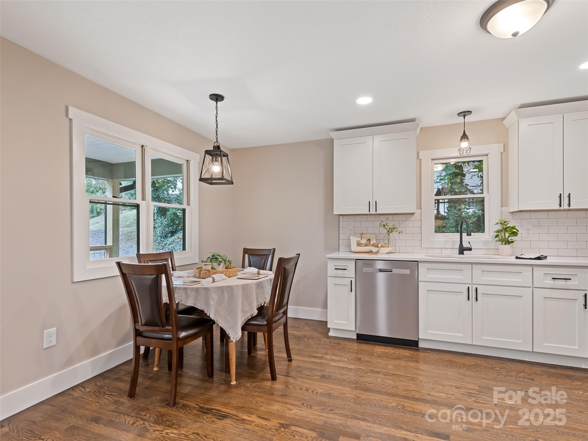 106 Arnold Heights Waynesville NC 28786