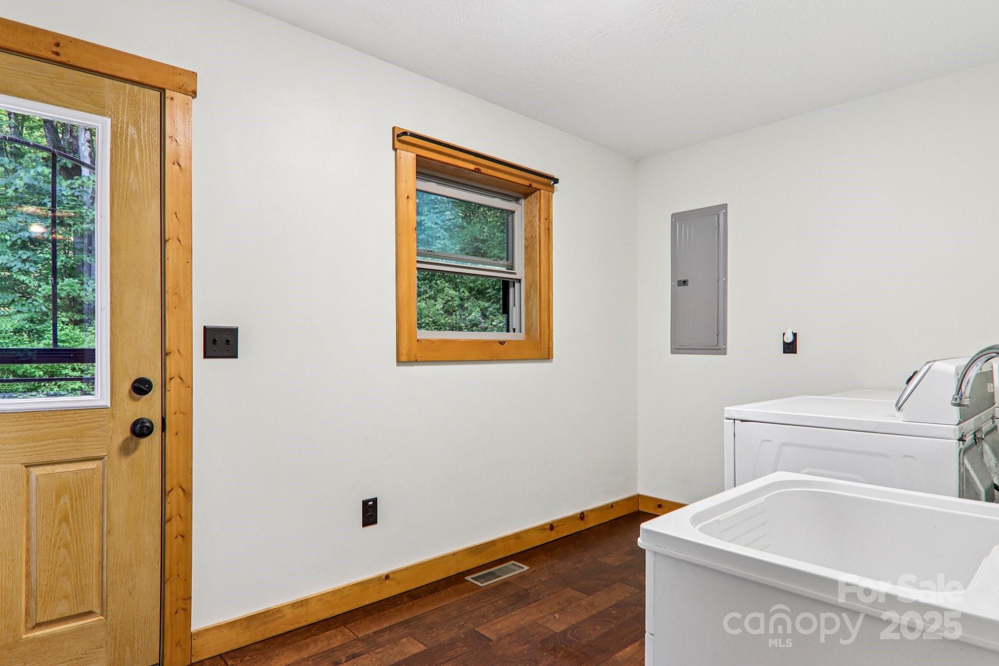 2171 Black Rock Road Cherokee NC 28719