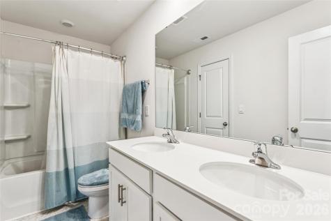 162 Giant Oak Avenue Statesville NC 28677