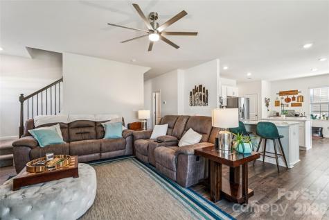 162 Giant Oak Avenue Statesville NC 28677