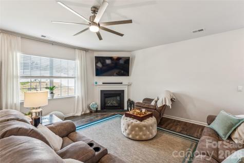 162 Giant Oak Avenue Statesville NC 28677