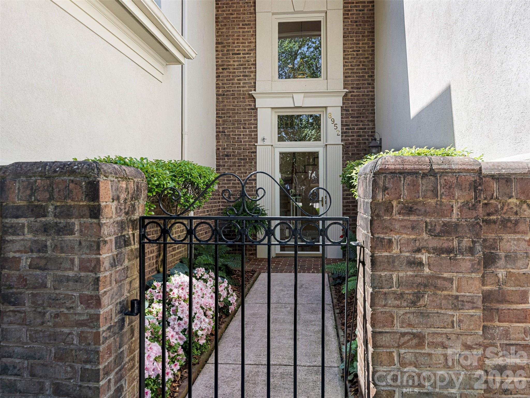 8952 Challis Hill Lane Charlotte NC 28226