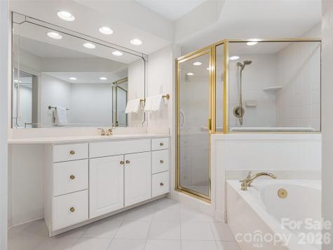 8952 Challis Hill Lane Charlotte NC 28226