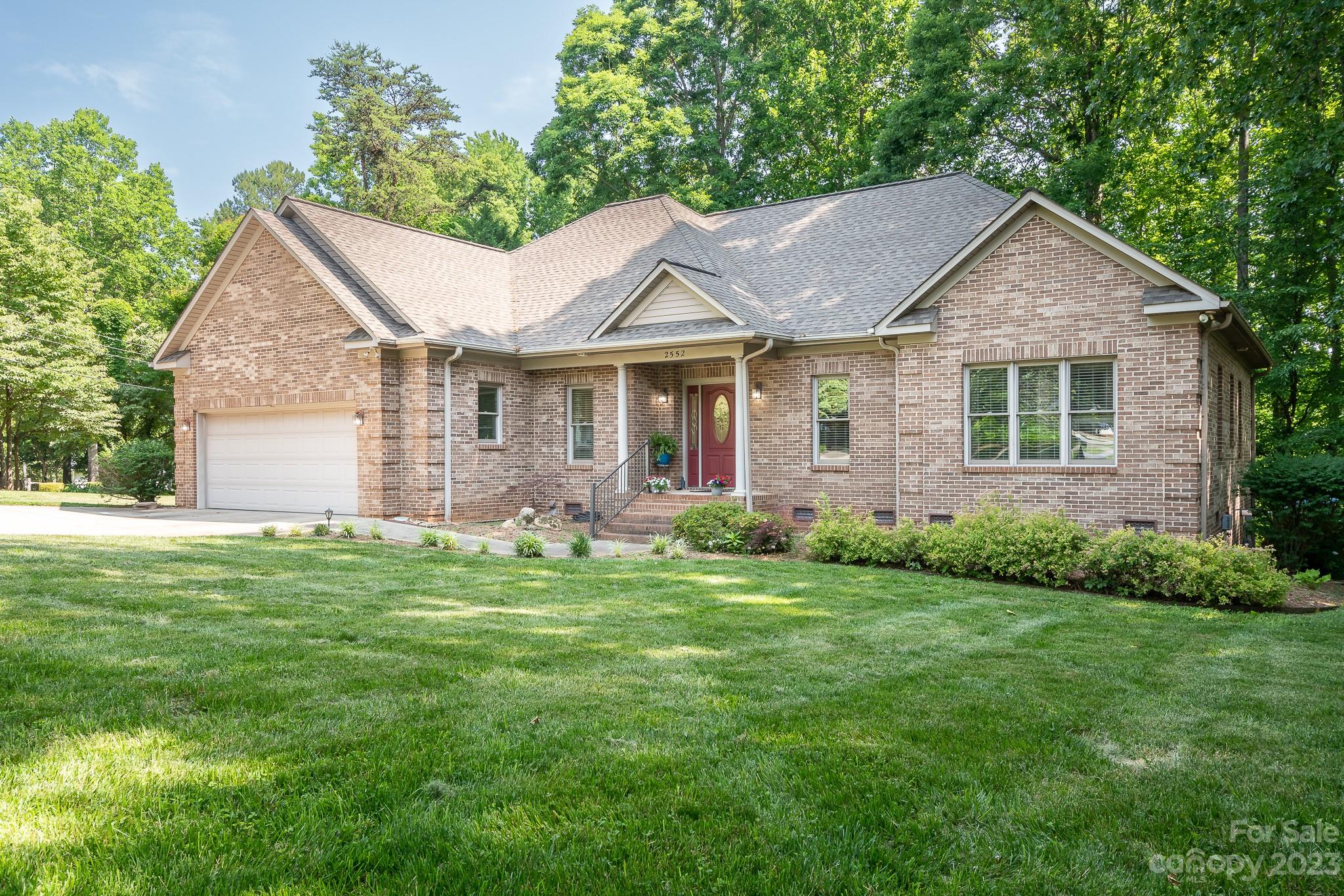 2552 Las Brisas Lane Denver NC 28037
