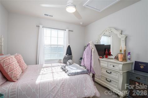 1937 Tupelo Grove Lane Gastonia NC 28054