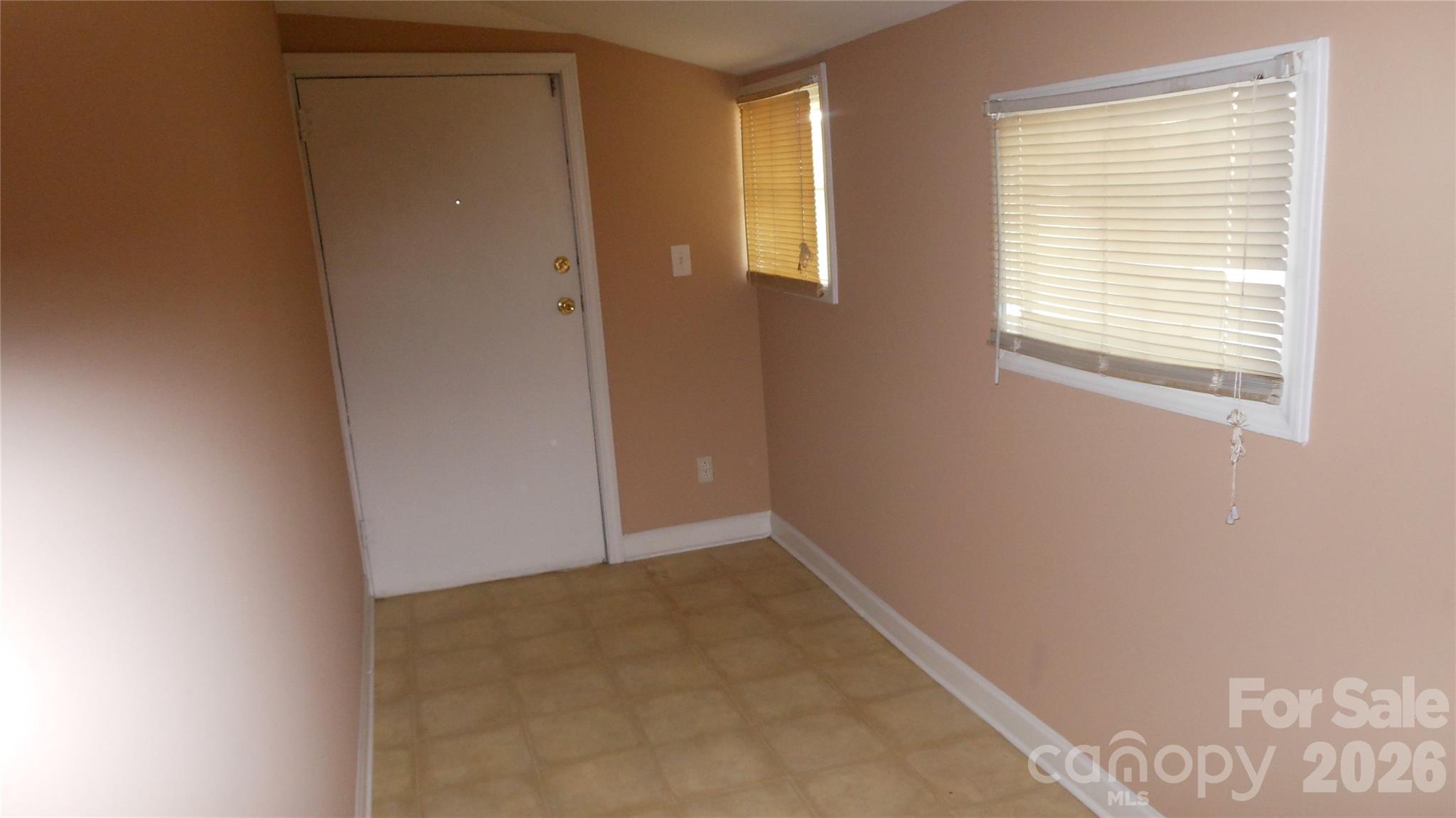 1514 W Walnut Avenue Gastonia NC 28052