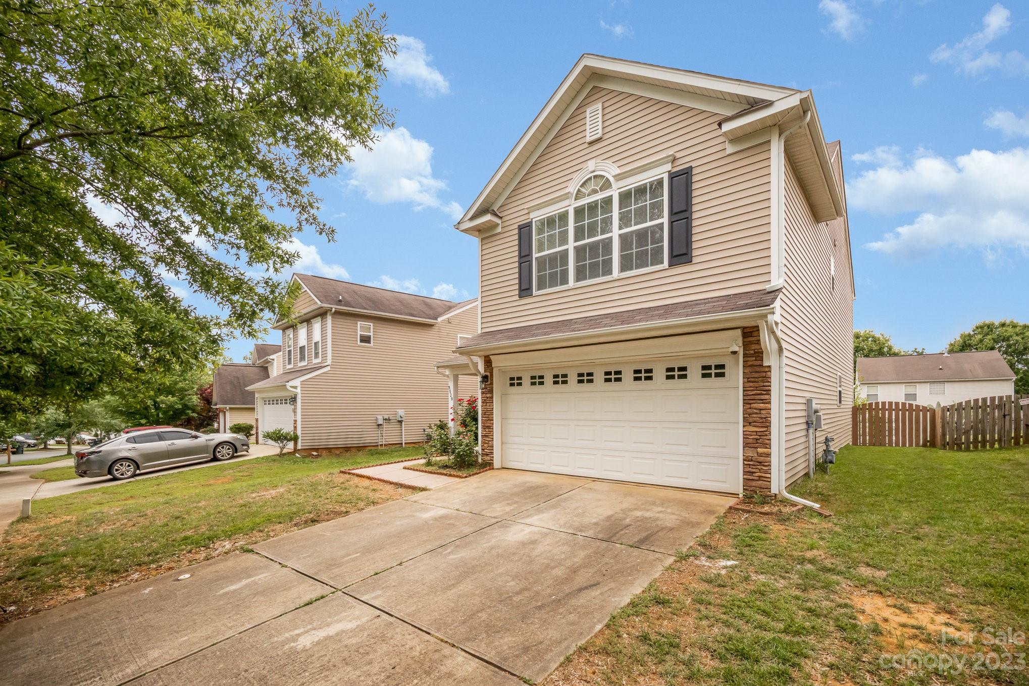 5529 Wyalong Drive Charlotte NC 28227