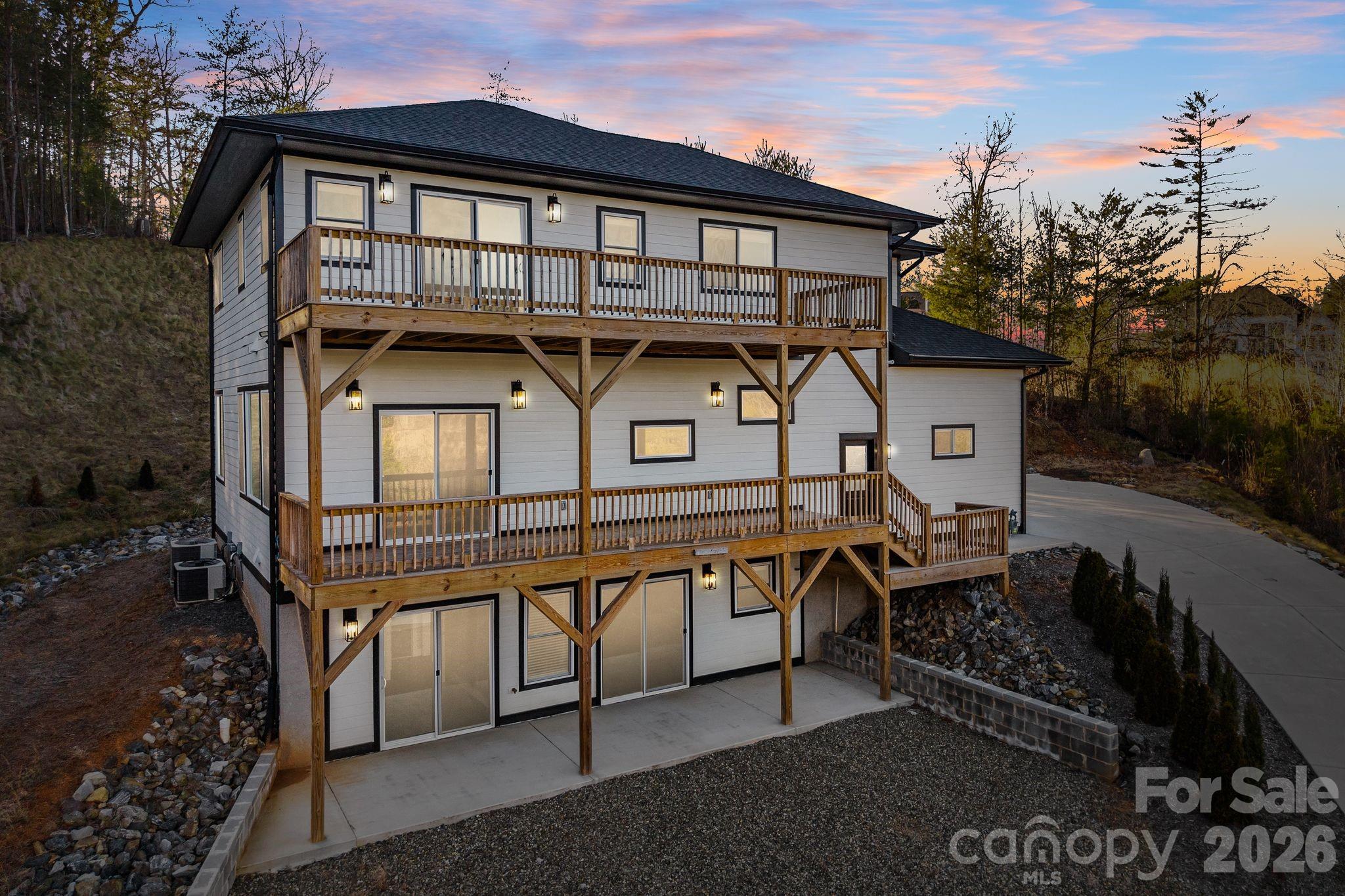 115 Nader Avenue Weaverville NC 28787