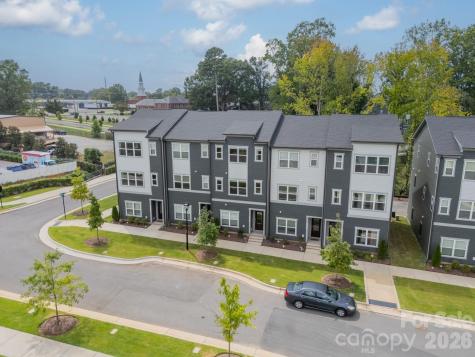 2025 Evolve Way Charlotte NC 28205