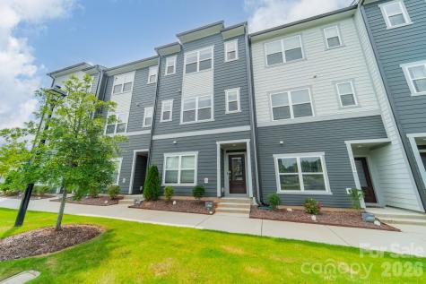 2025 Evolve Way Charlotte NC 28205