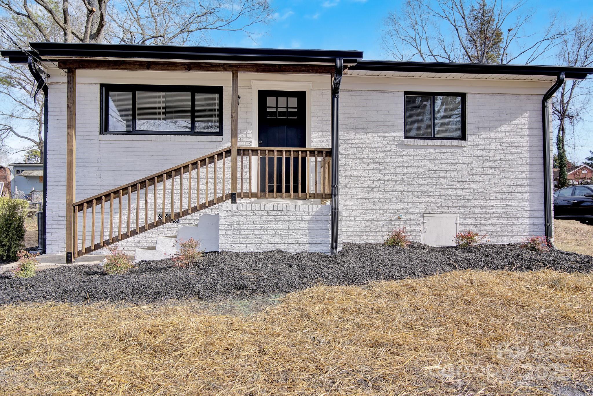 9 Grant Street Lexington NC 27292