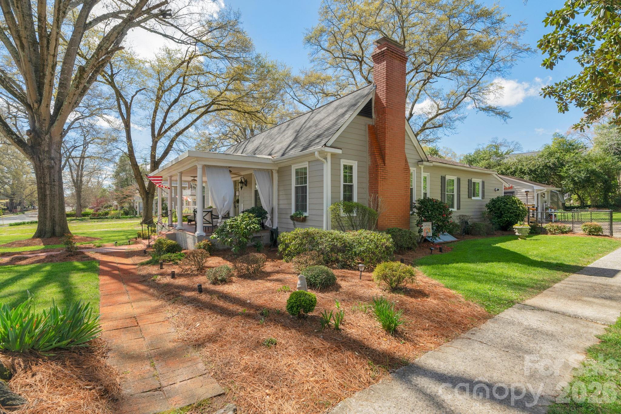 607 S York Street Gastonia NC 28052