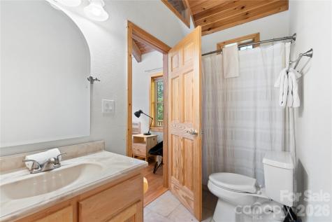 273 Rhododendron Road Almond NC 28702