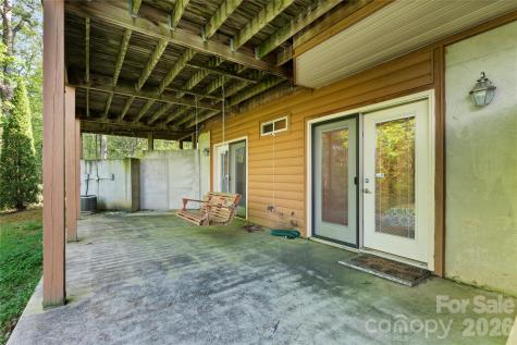 273 Rhododendron Road Almond NC 28702