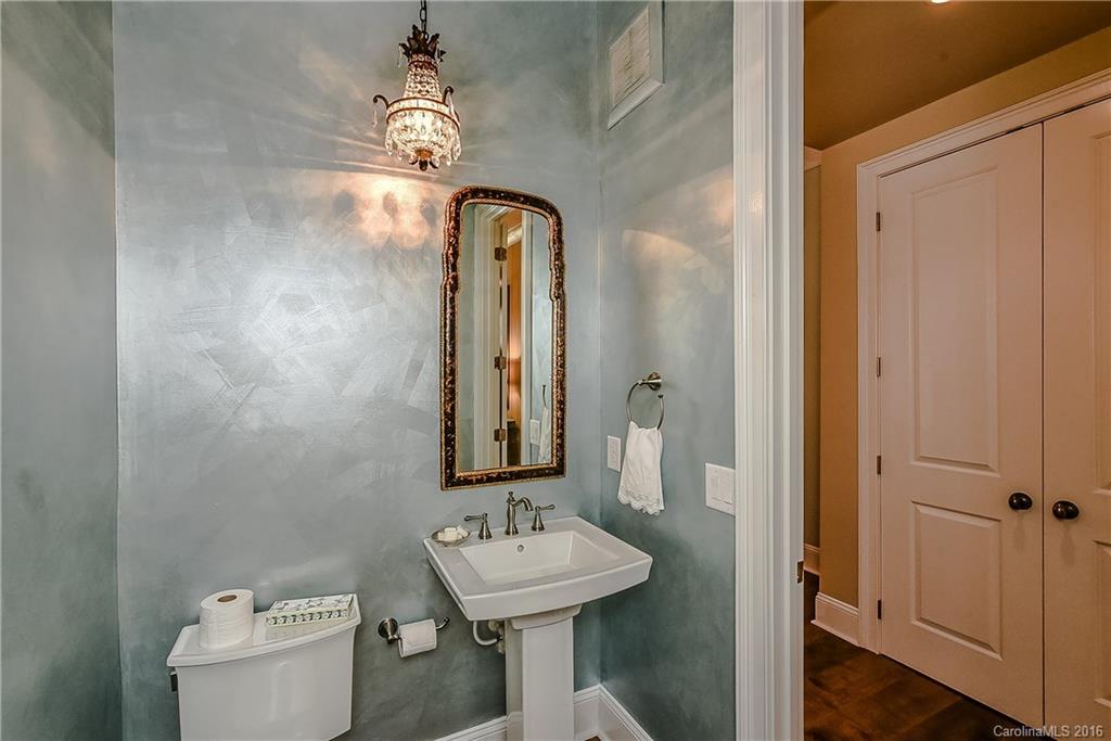 2226 Croydon Road Charlotte NC 28207