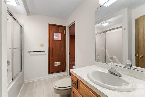 99 Odonald Road Asheville NC 28806