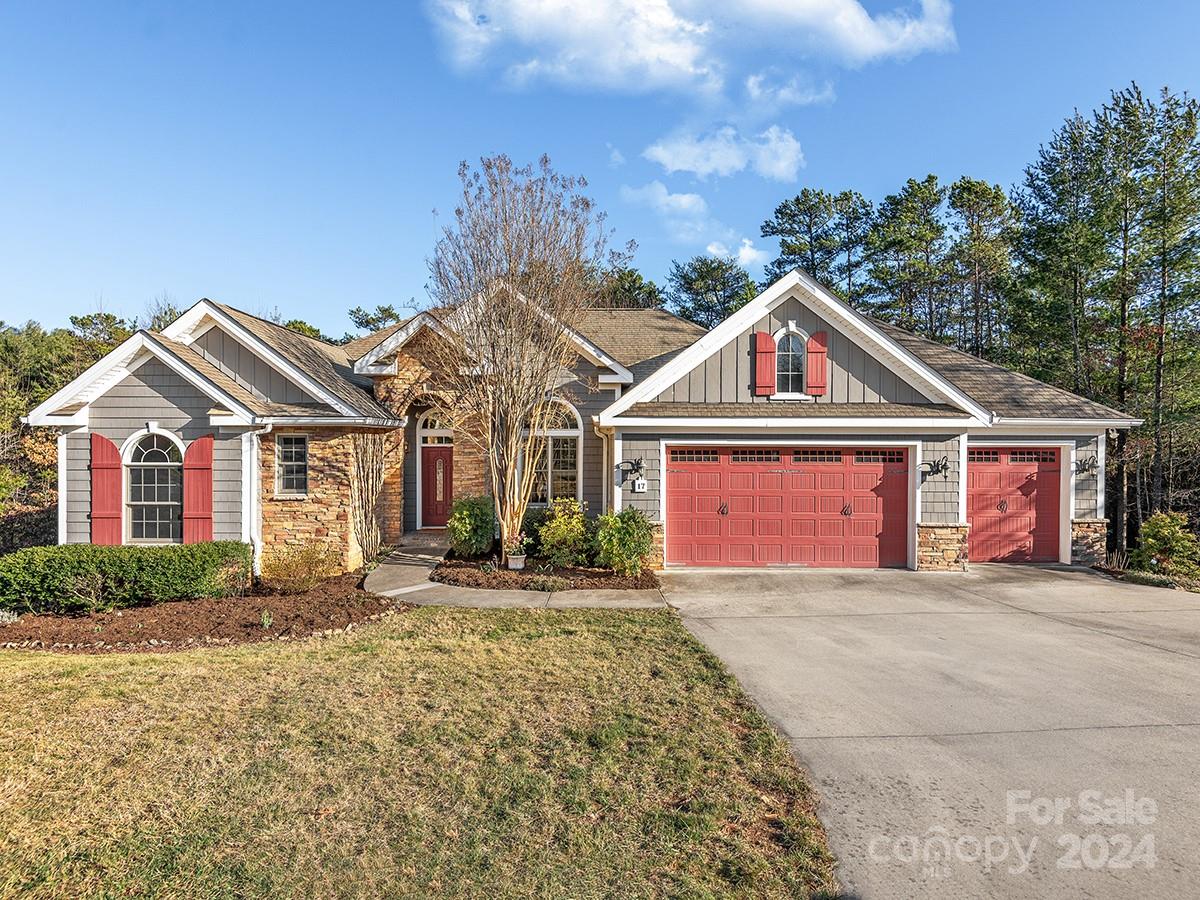 17 Fairway View Drive Weaverville NC 28787