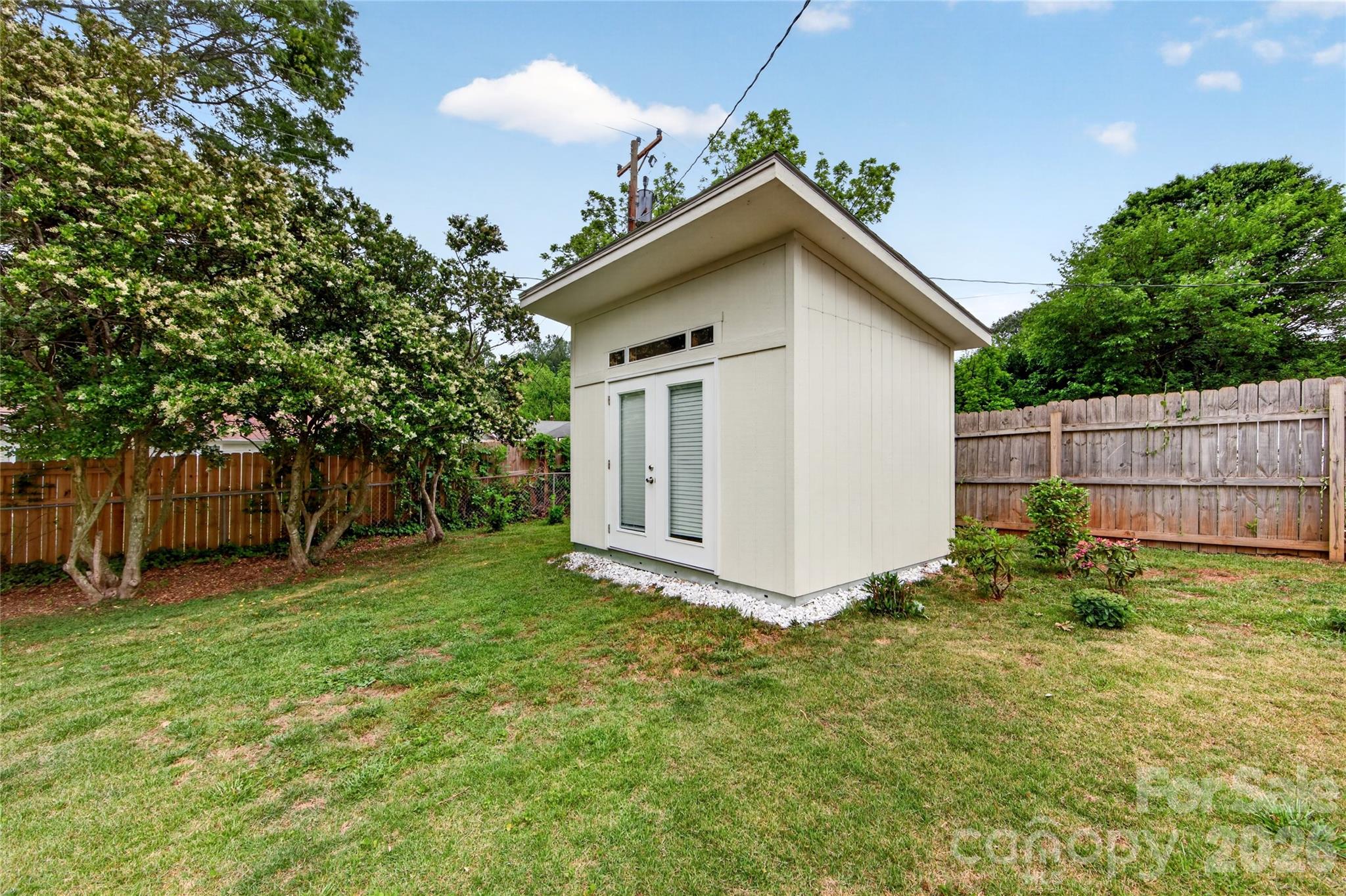 4023 Firethorne Road Charlotte NC 28205