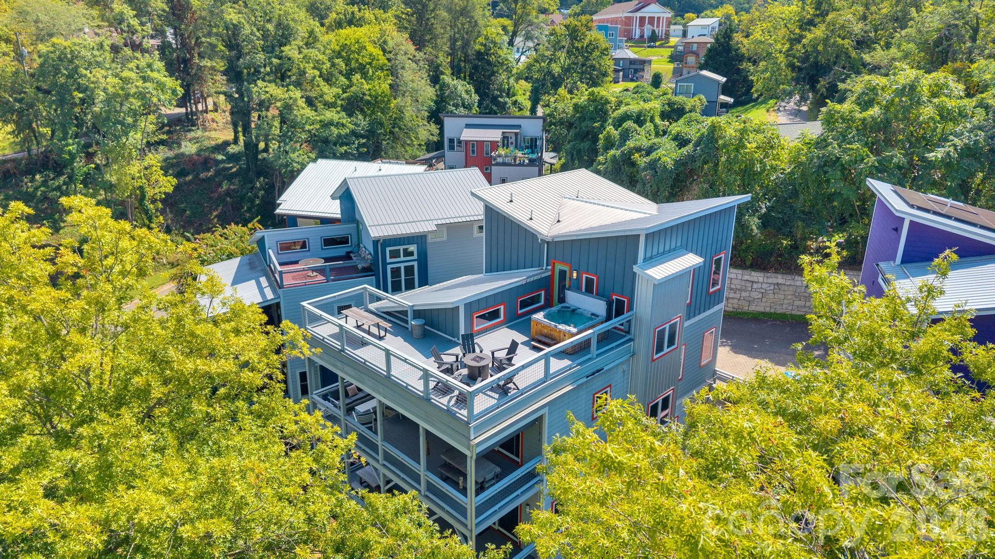 8 Birdhouse Row Asheville NC 28801