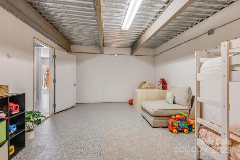 52 Kirby Road Asheville NC 28806