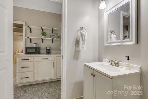 52 Kirby Road Asheville NC 28806