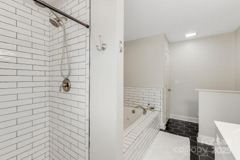 52 Kirby Road Asheville NC 28806