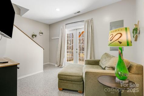 52 Kirby Road Asheville NC 28806