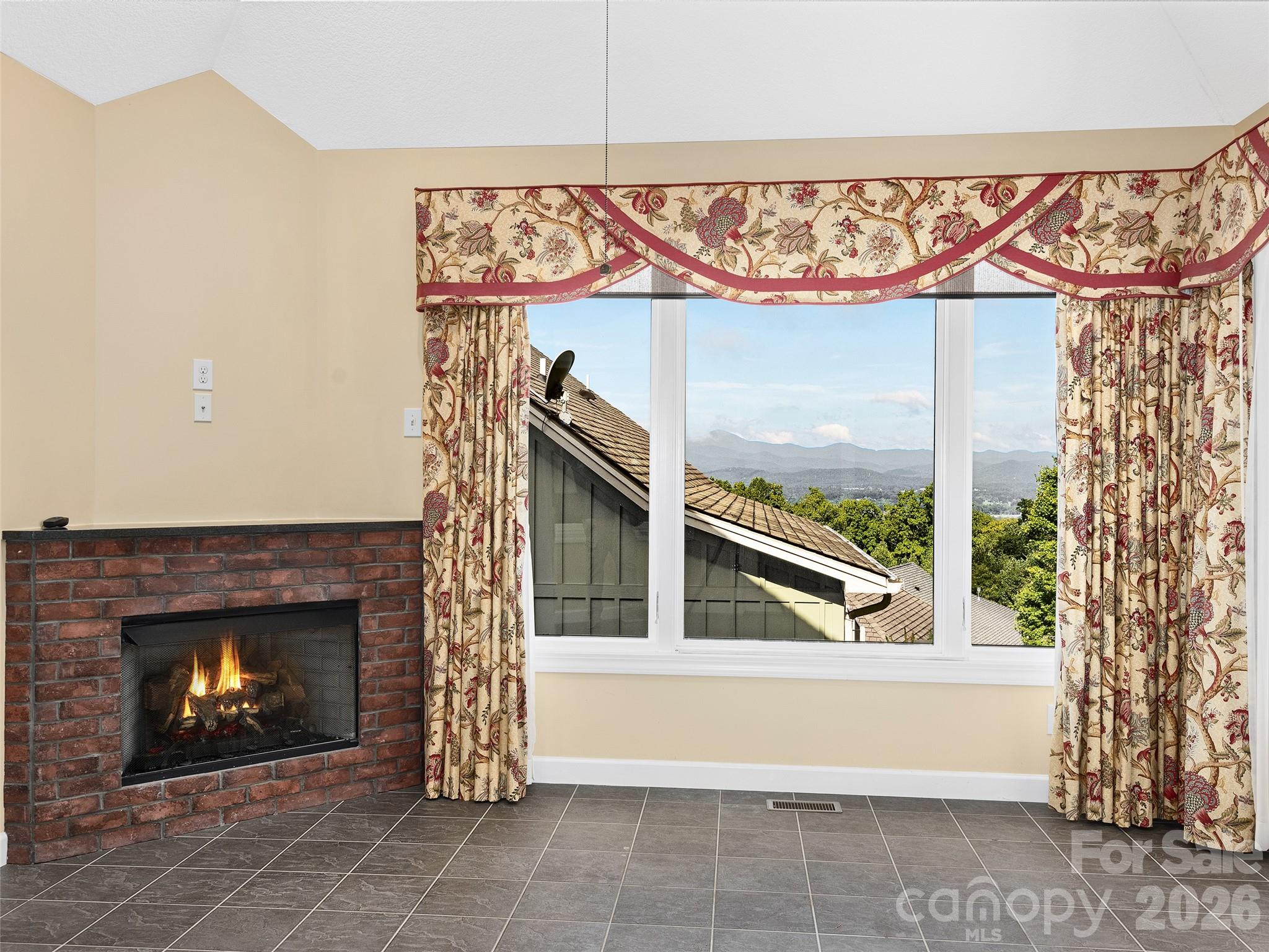 54 Deep Valley Lane Hendersonville NC 28791