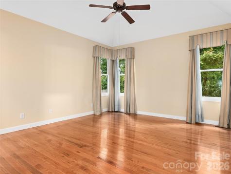 54 Deep Valley Lane Hendersonville NC 28791