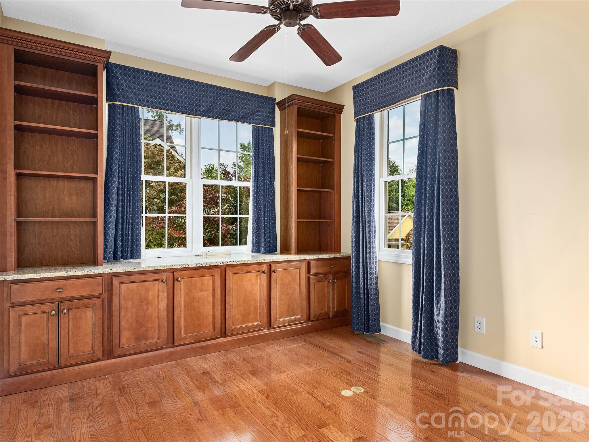 54 Deep Valley Lane Hendersonville NC 28791