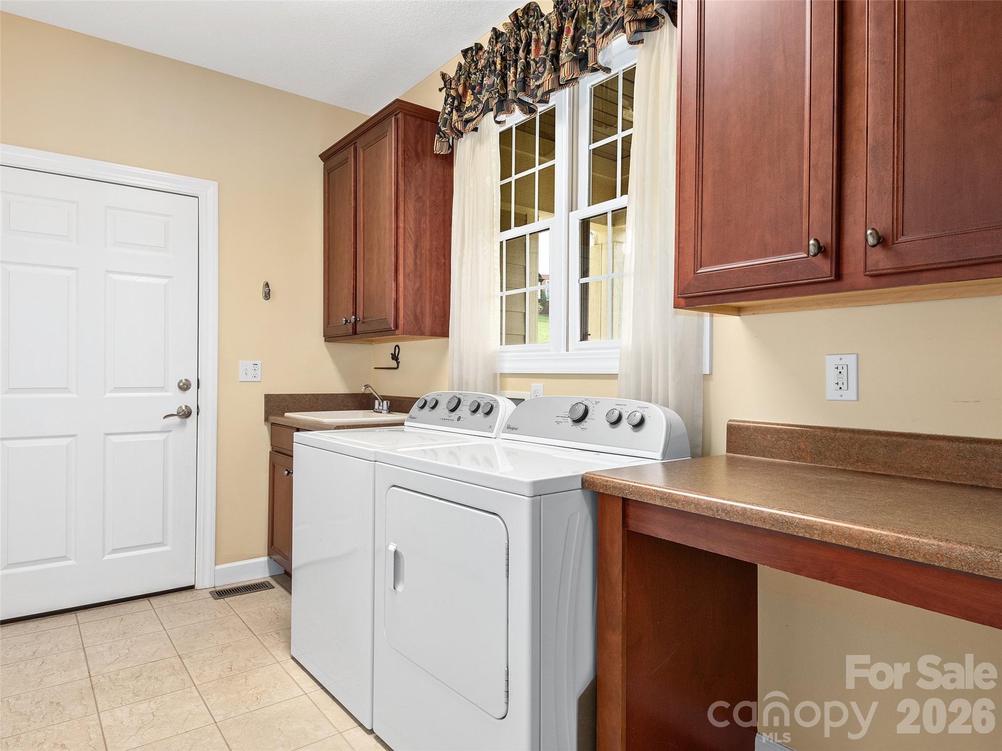 54 Deep Valley Lane Hendersonville NC 28791